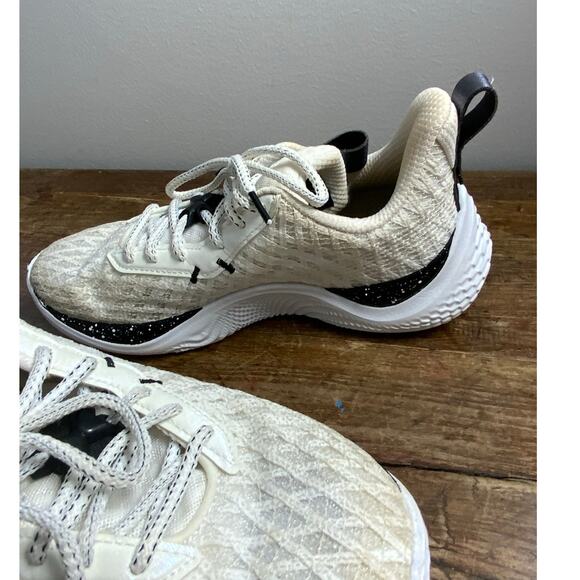 Under Armour Curry Flow 10 White/Black - Picture 5 of 9